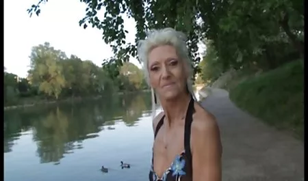 バイセクシャルショー彼女の体に鋳造 h 動画 女性