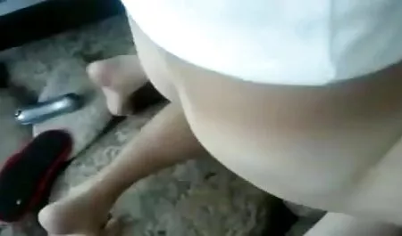 老人は若くて美しい中国人女性のお尻を性交する 女 同士 の エロ 動画