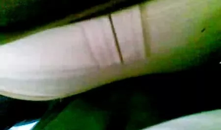 Busty女の子とバイブレータcumsでフロントのこれらの人々あなた h 動画 無料 女性