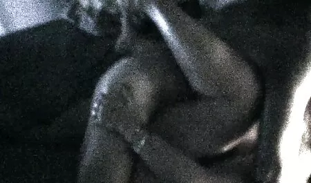 大きなコックを持つ黒人男性は、タトゥーを持つ女性が正式に空白にすることはできませんし、彼女の口の中で終わりました 女性 無料 エロ 動画