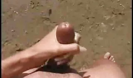 二つのfakers同時に殴打のお尻と滑り仕にストッキング 女性 動画 セックス
