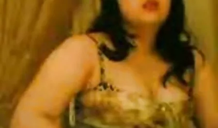巨乳の記述させフラッシュ裸のおっぱいとjerksオフ彼女の猫 女 友達 と h 動画