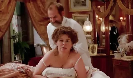 血とポルノ:ロシアの男性は処女膜の女の子を奪います 女性 向け エッチ 動画