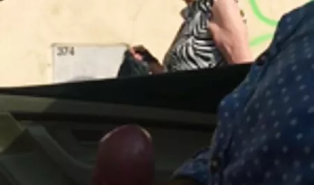 給餌a群衆の男性dicks設定aレコードのためのa 女性 えろ 動画 blowjob