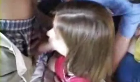 インドの女の子masturbating滑りや注油に大きな搾乳の浴室 女性 向け の エッチ な 動画