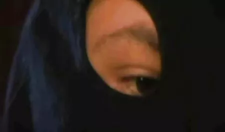 手に縛られた足と肛門性交 動画 h 女性