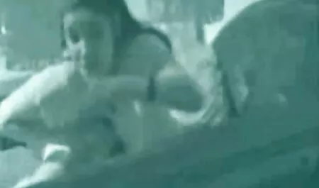 セクシー愚痴に白い靴弄パートナー 女 専用 エロ 動画