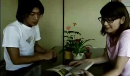 パンティーを着ない 女性 動画 エロ