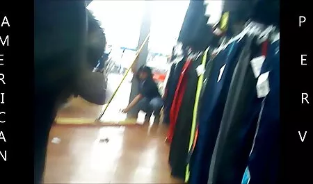 レンズの前で服を脱ぐ金髪の素晴らしさ 女 の エッチ 動画