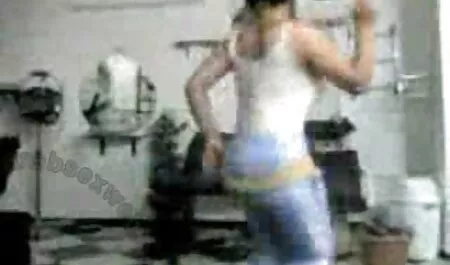 妊娠中の女性と巨乳を示しています彼女のL.オンカメラ 女子 同士 の エロ 動画
