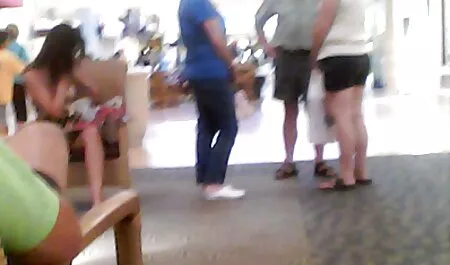 赤毛の巻き毛と彼女の友人は、性別チャットでデュエットとして実行 エロ 女 セックス