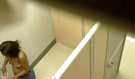 いたずらな女の子s欲望へ記入彼らのタイトpussiesとともに精液 女子 動画 エロ